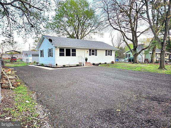 2nd image of 105 Goodwill St
