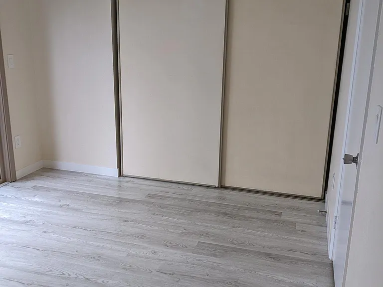 5637 Lake Park Way #6 — Photo 19