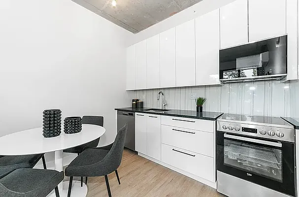 Rented by Highline Residential | media 4