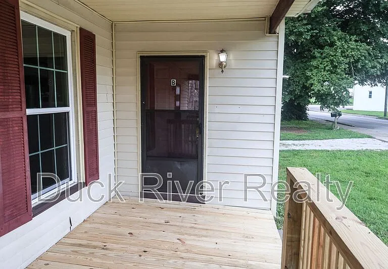 1409 Highland Ave — Photo 3