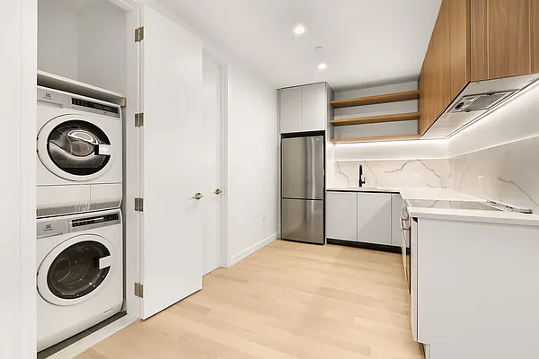 Rented by MNS | media 5