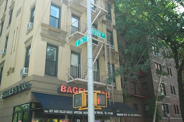 Rented by BLU Real Estate | media 18