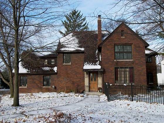 1st image of 409 Rosewood Ave