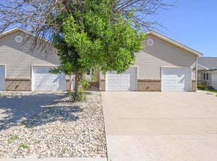 1422 E Redwood Blvd, Brandon, SD 57005