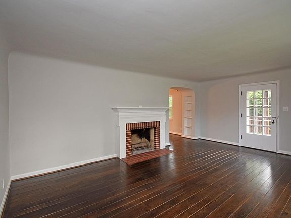 4th image of 6631 Ravenal Ct #1