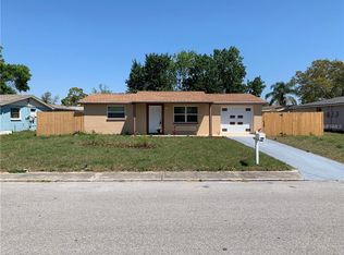 9746 Lake Chrise Ln, Port Richey, FL 34668