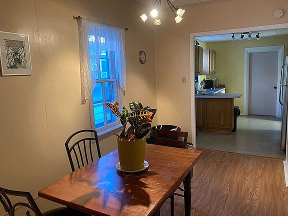 3rd image of 412 Mankato Ave