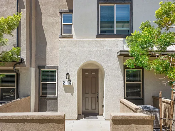 2116 Solara Ln, Vista, CA 92081