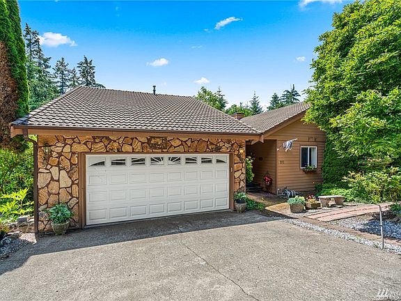 3rd image of 116 Northridge Dr