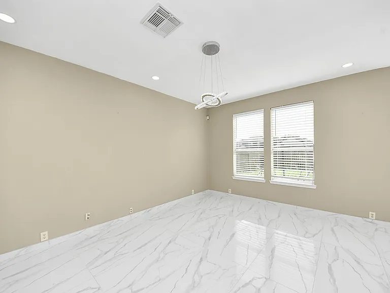 11027 Dellrose Crossing Dr — Photo 32