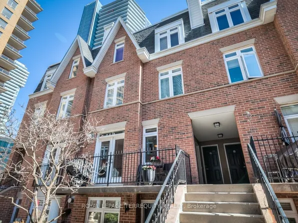 106 Redpath Ave #18, Toronto, ON M4S 2J7