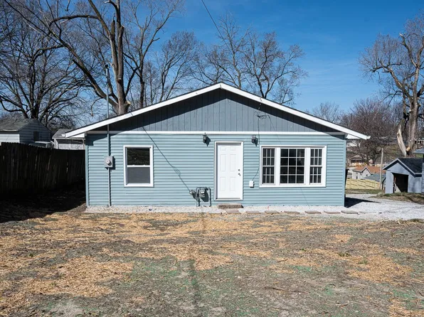 1212 E 36th St, Des Moines, IA 50317