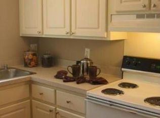 913 Broadacre Ave, Clawson, MI 48017
