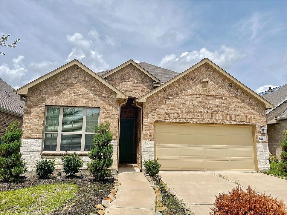 1st image of 8711 Myrtle Bend Dr