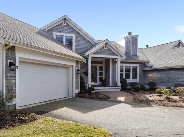 9 Forest Edge, Plymouth, MA 02360