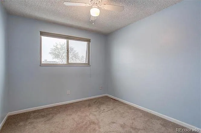 520 Gladiola St — Photo 8