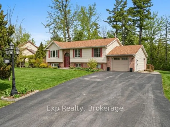 72 Glenburnie Rd, Quinte West, ON K8V 5P4