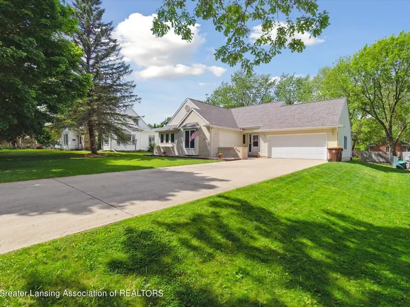 203 E Clark St, Saint Johns, MI 48879