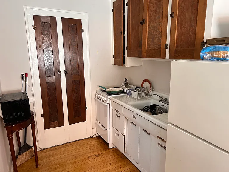 413 N Main St #22 — Photo 11