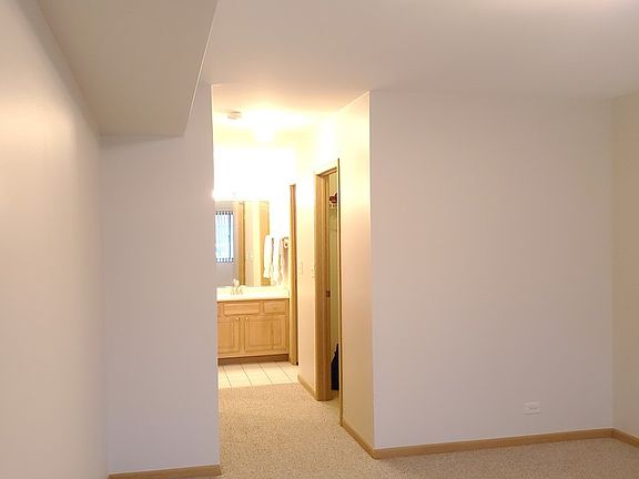 5th image of 3000 Bayside Dr Unit 208