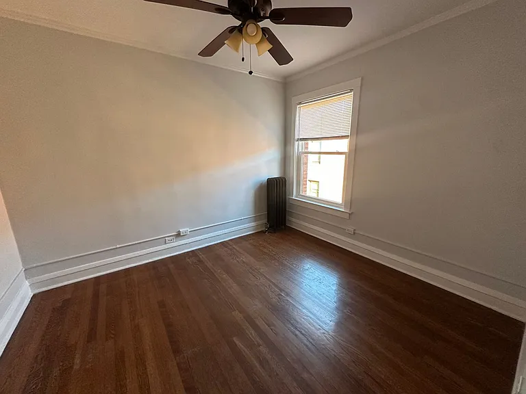1377 W Greenleaf Ave #3N — Photo 17