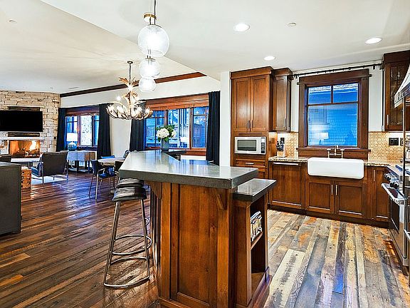 3rd image of 8880 Empire Club Dr #209