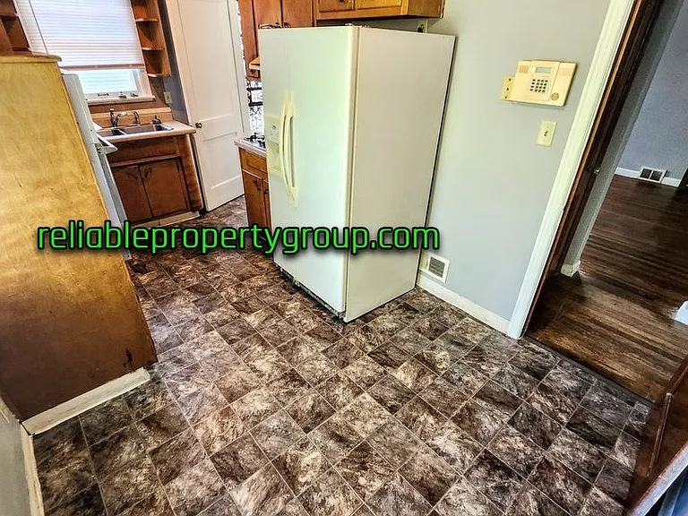 5619 Plaza Dr — Photo 4