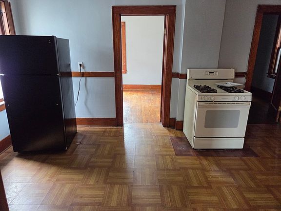 5th image of 207 Apple St APT 1