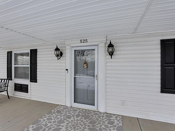4th image of 525 Londonderry Ln