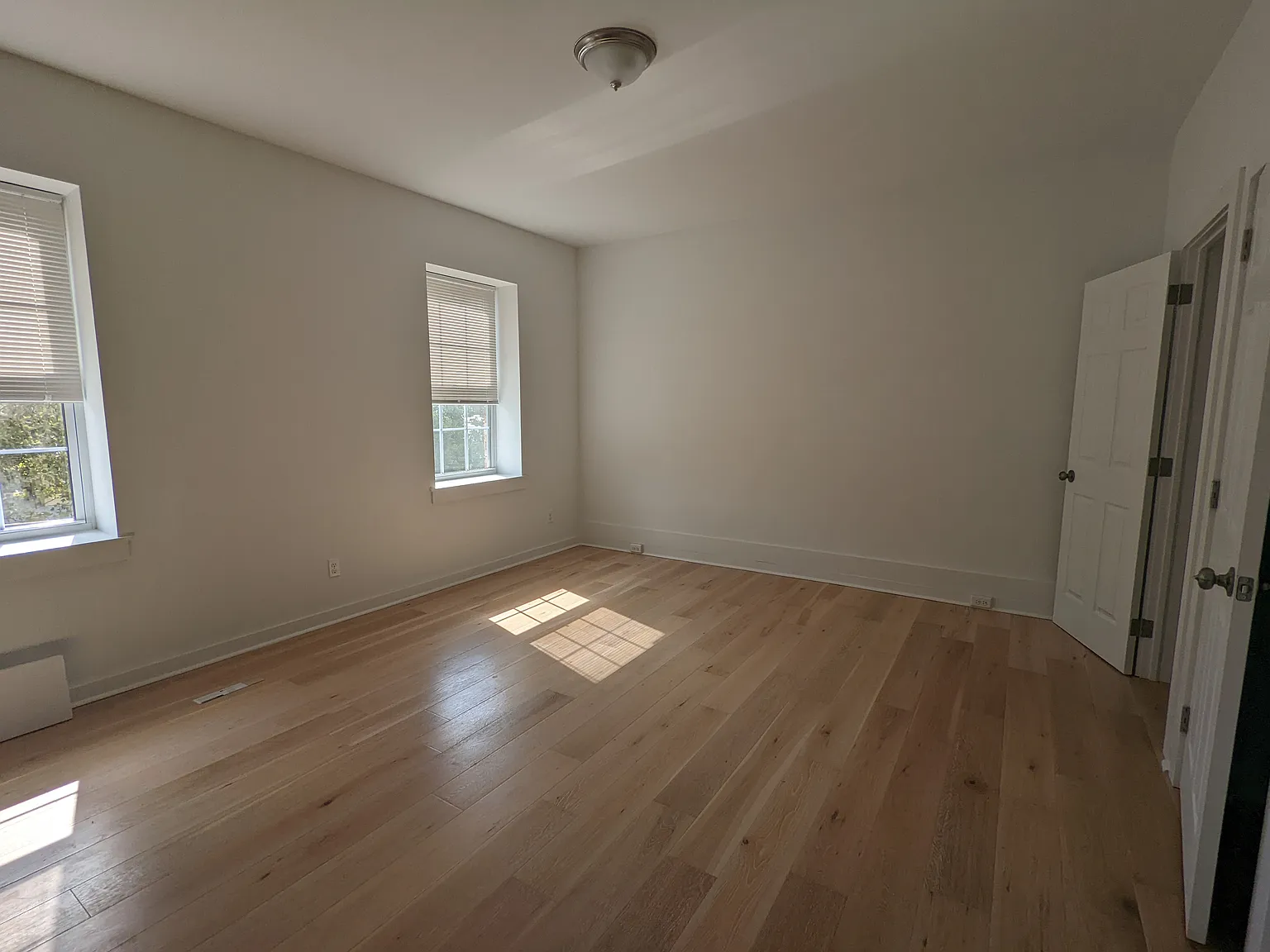 848 N 22nd St #3F — Photo 2
