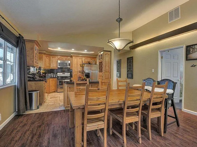 38061 Iris Ct — Photo 9
