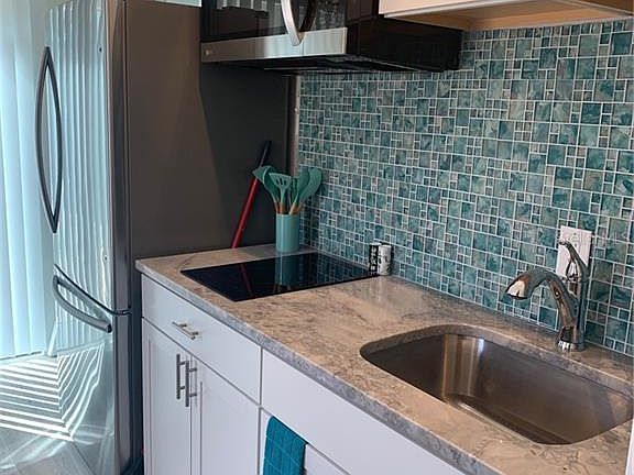 5th image of 5040 N Beach Rd Unit 3