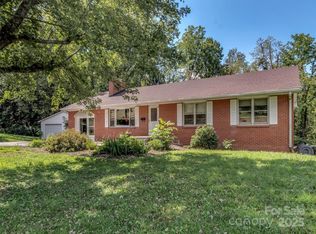 565 Crabtree Mountain Rd, Canton, NC 28716