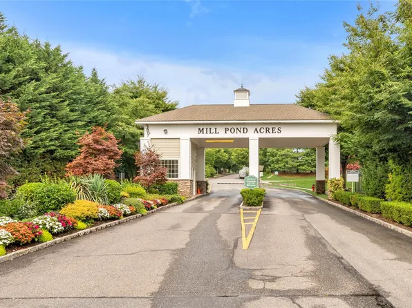 167 Pond View Drive, Port Washington, NY 11050