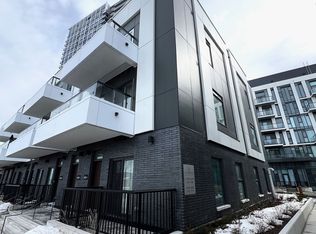 30 Lagerfeld Dr #8, Brampton, ON L7A 5L5