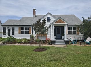 107 Circle Dr, Beaufort, NC 28516