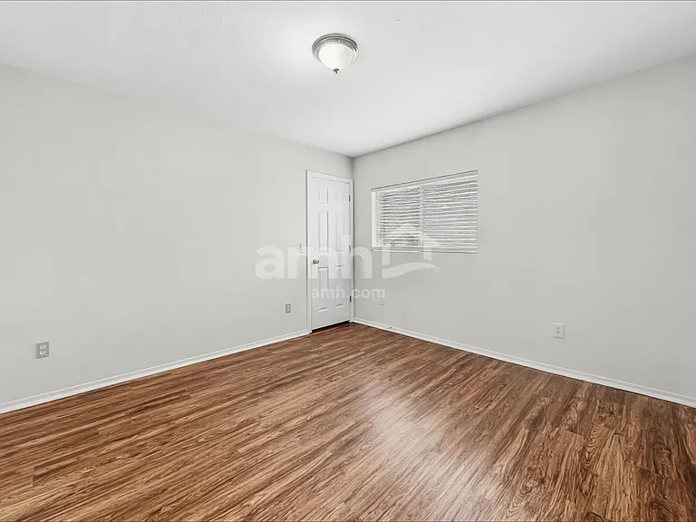 6133 S Wilson Dr — Photo 14