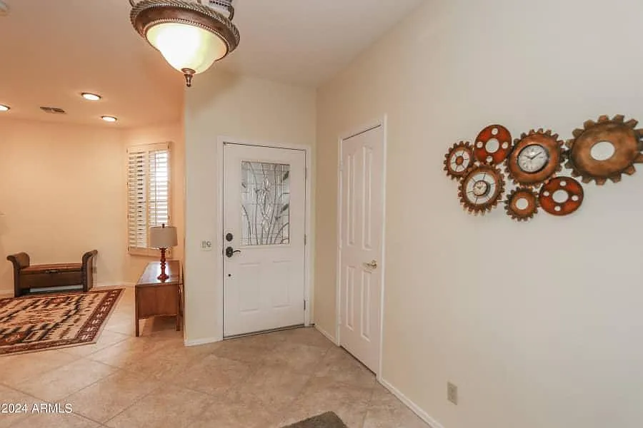 2 bed, 1790 sqft, $2,500 — Photo 4