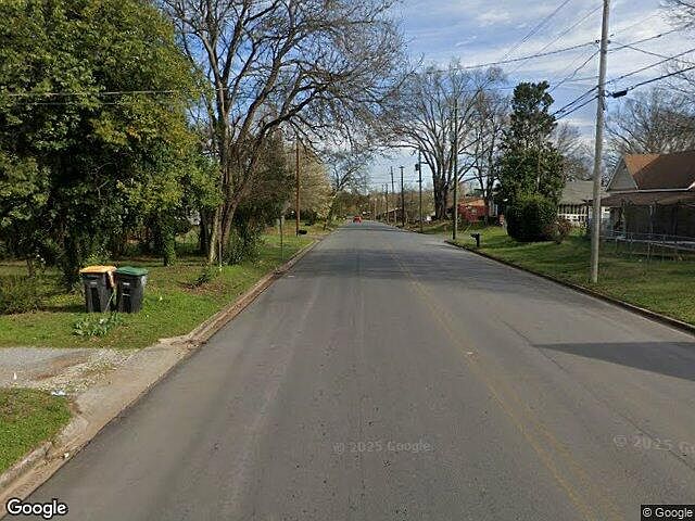 Exterior Neighborhood (street photo)