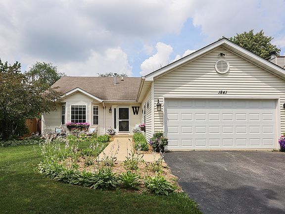 3rd image of 1841 Springside Dr