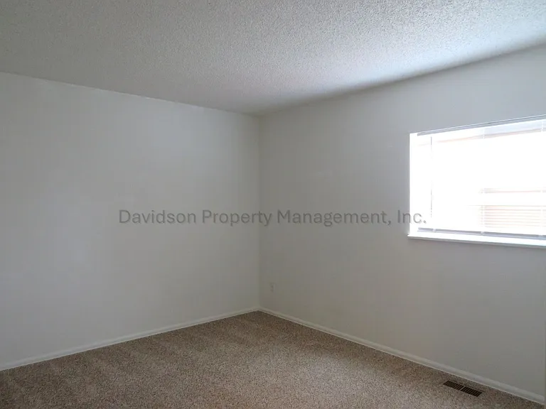5160 Marabou Way — Photo 9
