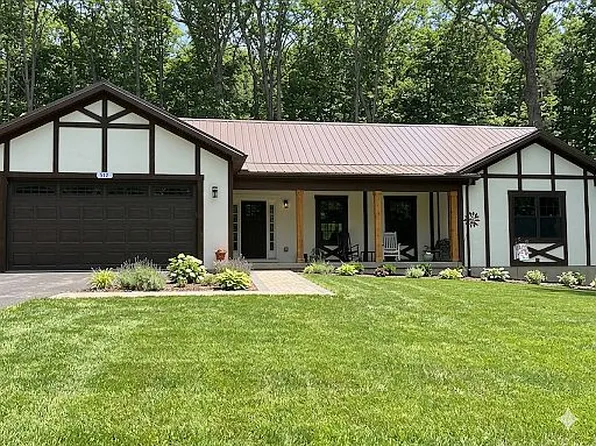 150 E Four Seasons Dr, Gore, VA 22637