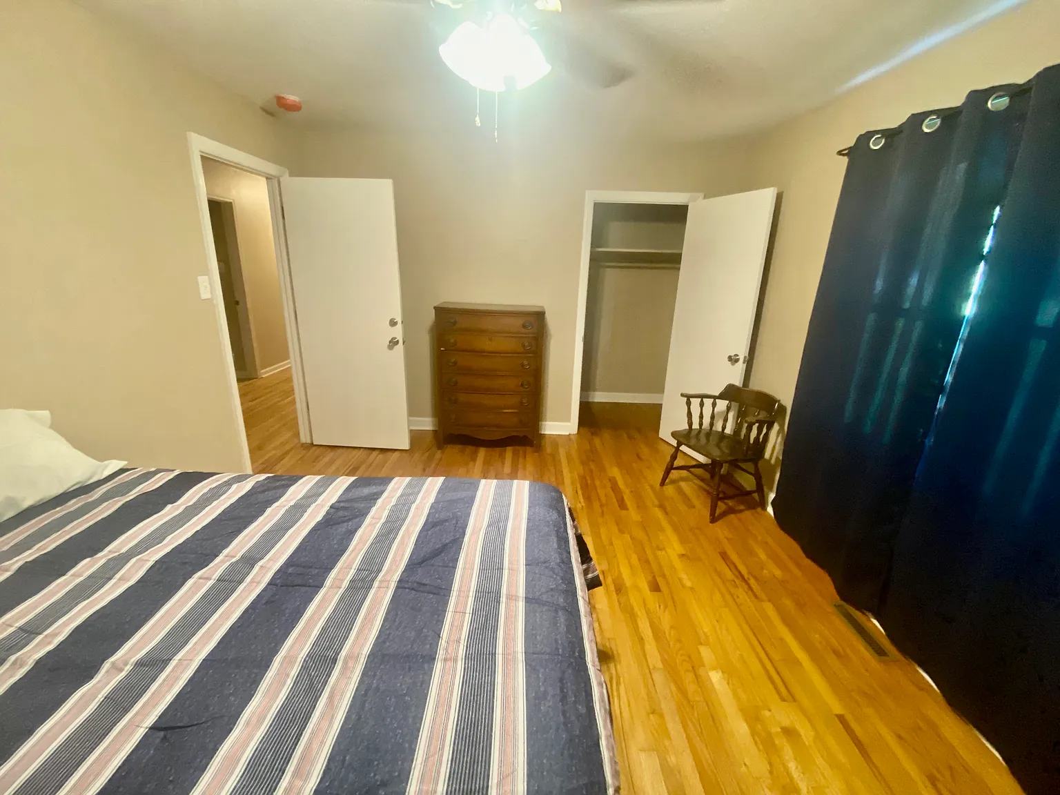 4 bed, 1400 sqft, $750 — Photo 2