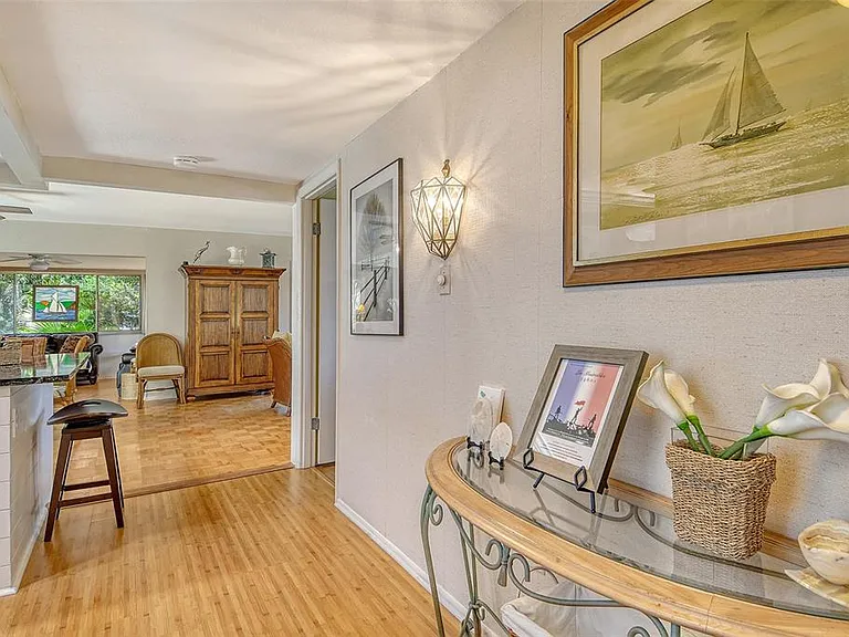 2308 Waterbluff Pl #V-304 — Photo 4