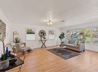 201 Triplett Dr, Cloverdale, CA 95425