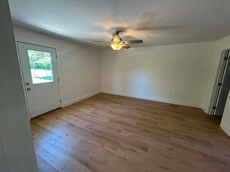 5422 S Wilson Rd — Photo 16