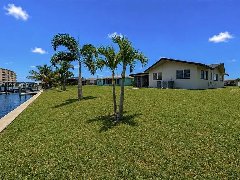 1729 Bikini Ct — Photo 39