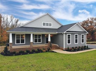 3661 W Rocketts Ridge Ct, Sandy Hook, VA 23153