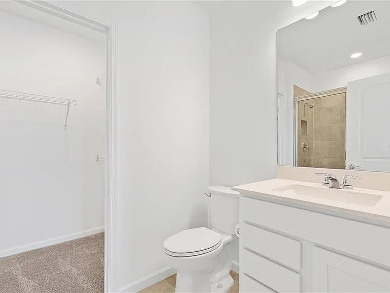 6560 Silverstar Dr — Photo 19