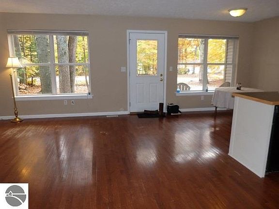 3rd image of 19214 Oak Hollow Dr